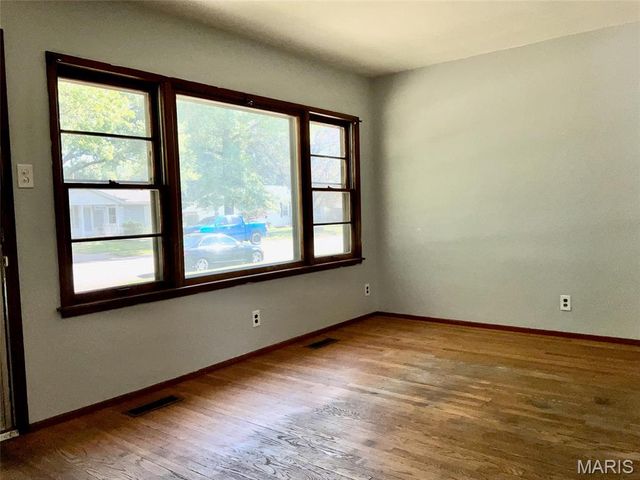 3221 Aubrey Avenue, Granite City, IL 62040