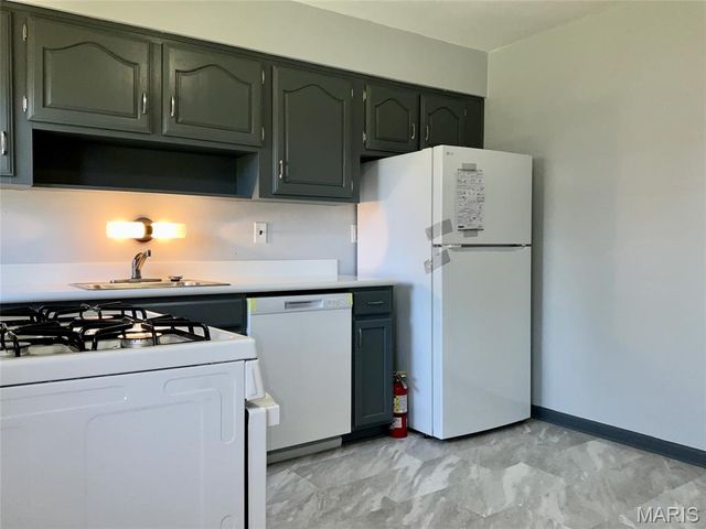 3221 Aubrey Avenue, Granite City, IL 62040