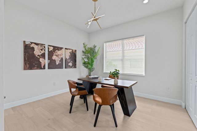 9705 Napoli Woods Lane, Delray Beach, FL 33446