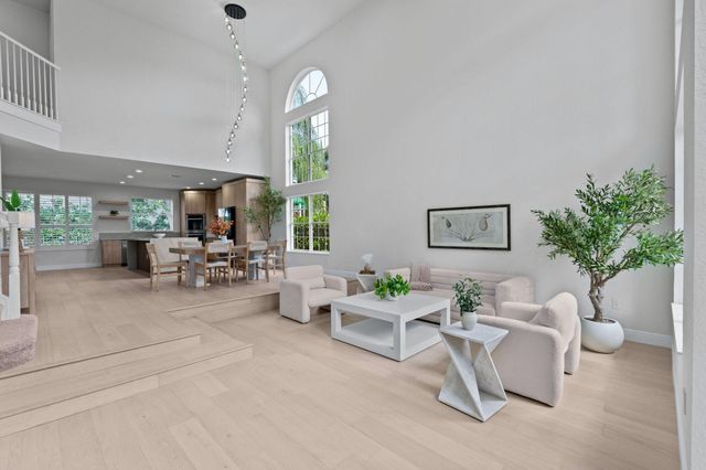 9705 Napoli Woods Lane, Delray Beach, FL 33446
