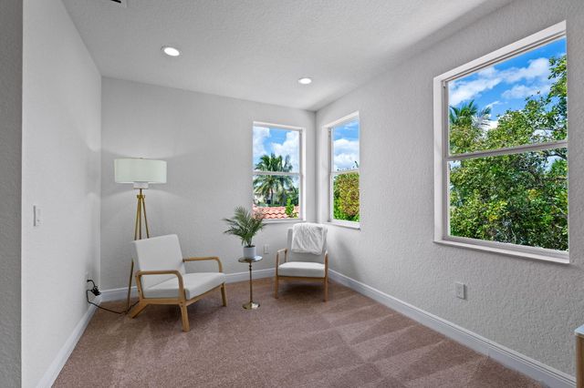 9705 Napoli Woods Lane, Delray Beach, FL 33446