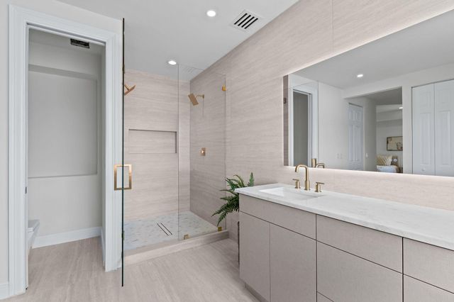 9705 Napoli Woods Lane, Delray Beach, FL 33446