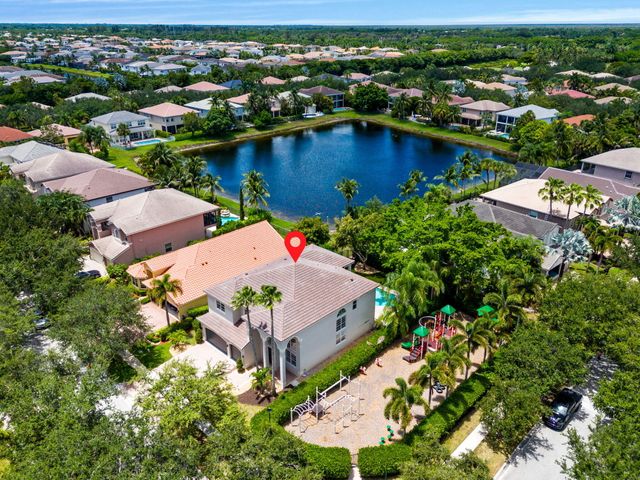 9705 Napoli Woods Lane, Delray Beach, FL 33446