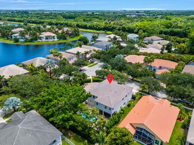 9705 Napoli Woods Lane, Delray Beach, FL 33446