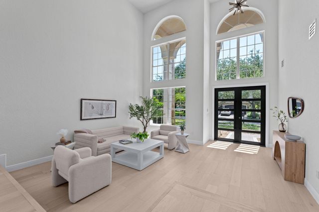 9705 Napoli Woods Lane, Delray Beach, FL 33446