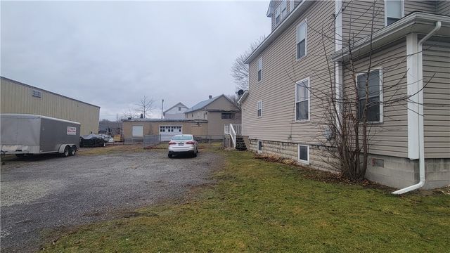342 E Main St, Somerset Boro, PA 15501