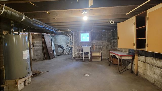 342 E Main St, Somerset Boro, PA 15501