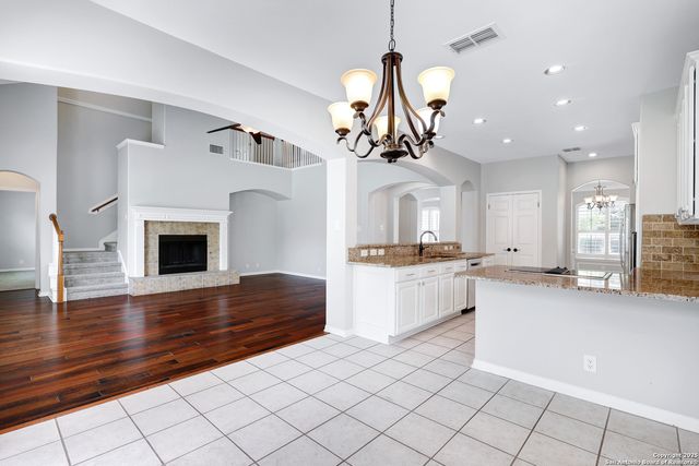 19510 Battle Oak, San Antonio, TX 78258