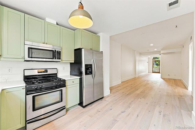 2554 W 32nd Avenue 102, Denver, CO 80211
