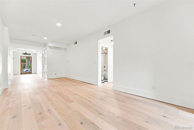 2554 W 32nd Avenue 102, Denver, CO 80211