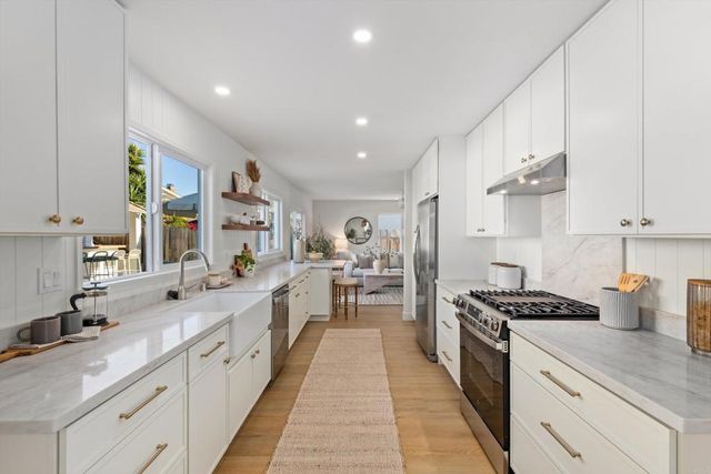 1021 Sparrow Court, San Marcos, CA 92078