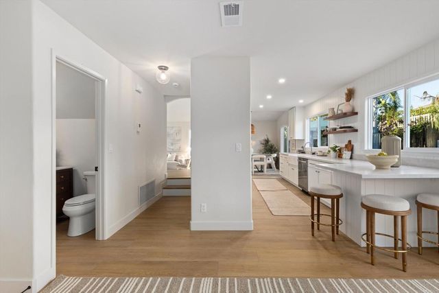 1021 Sparrow Court, San Marcos, CA 92078