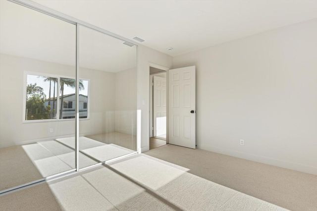 1021 Sparrow Court, San Marcos, CA 92078