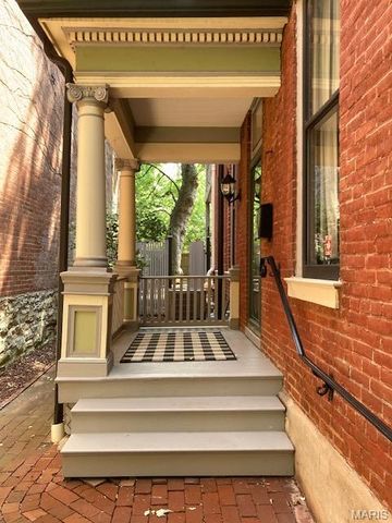 1902 Lasalle Street, St Louis, MO 63104