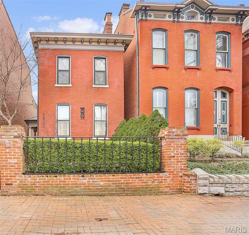1902 Lasalle Street, St Louis, MO 63104