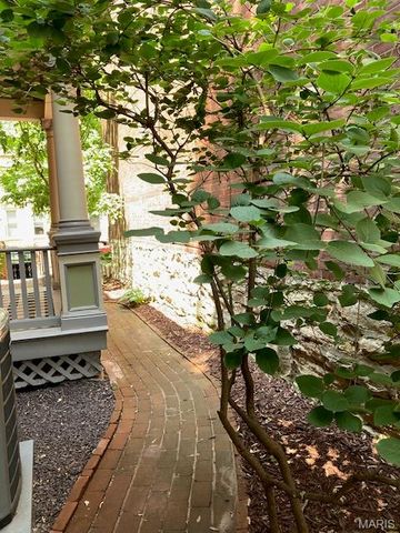 1902 Lasalle Street, St Louis, MO 63104