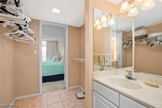 3 BLUEBILL AVE 610, Naples, FL 34108