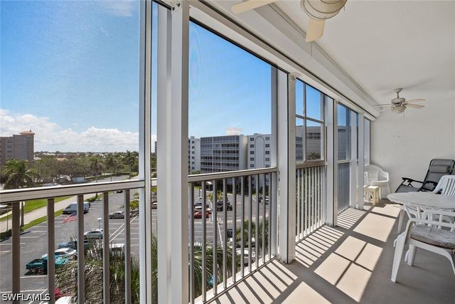 3 BLUEBILL AVE 610, Naples, FL 34108
