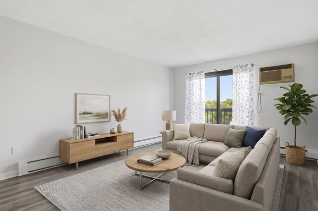164 Galen St 62, Watertown, MA 02472