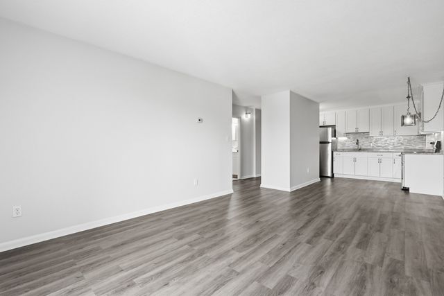 164 Galen St 62, Watertown, MA 02472