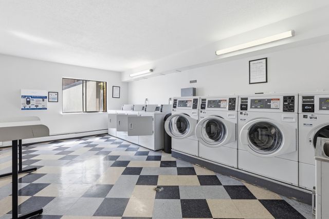 164 Galen St 62, Watertown, MA 02472