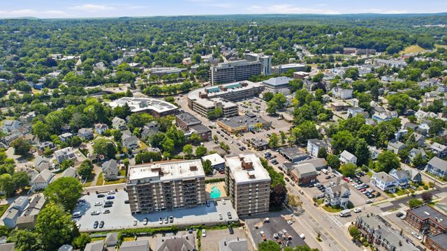 164 Galen St 62, Watertown, MA 02472