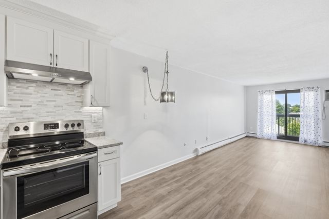 164 Galen St 62, Watertown, MA 02472