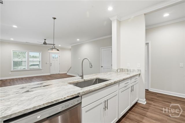 33 Travis Street, Savannah, GA 31406