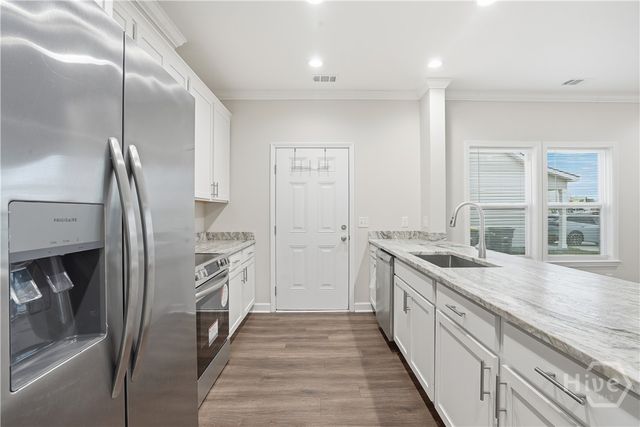 33 Travis Street, Savannah, GA 31406