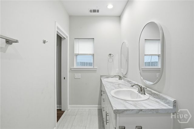 33 Travis Street, Savannah, GA 31406