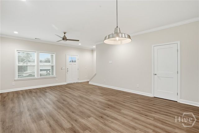 33 Travis Street, Savannah, GA 31406