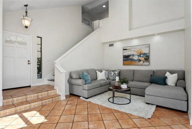 20 Crucillo, Rancho Santa Margarita, CA 92688