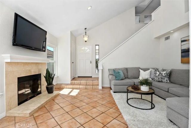 20 Crucillo, Rancho Santa Margarita, CA 92688