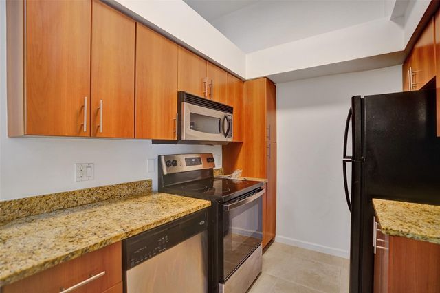 1050 Crystal Way N, Delray Beach, FL 33444