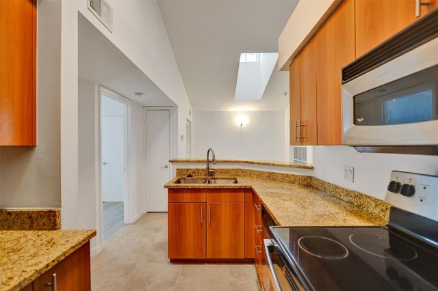 1050 Crystal Way N, Delray Beach, FL 33444