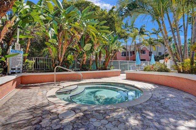 1050 Crystal Way N, Delray Beach, FL 33444