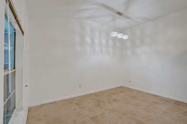 1050 Crystal Way N, Delray Beach, FL 33444