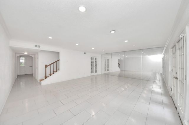 832 Wax Myrtle Lane 832, Houston, TX 77079