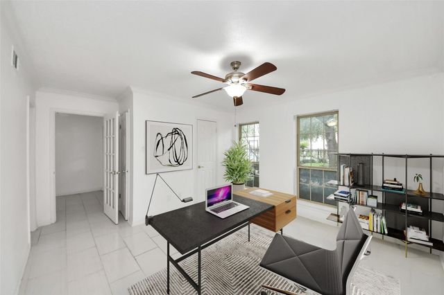 832 Wax Myrtle Lane 832, Houston, TX 77079