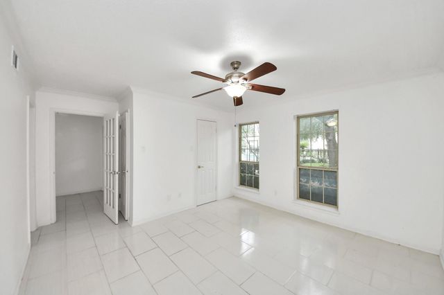 832 Wax Myrtle Lane 832, Houston, TX 77079