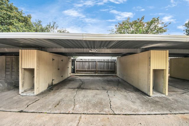 832 Wax Myrtle Lane 832, Houston, TX 77079