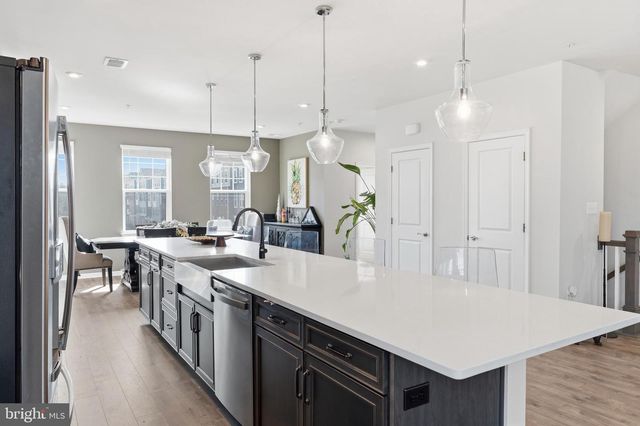 10418 JOHN GLENN ST, Lanham, MD 20706