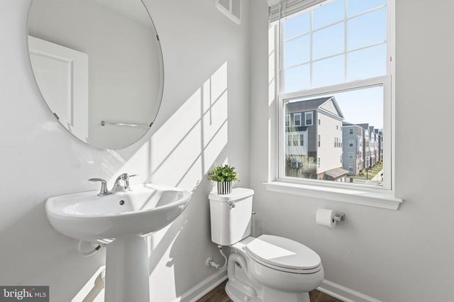 10418 JOHN GLENN ST, Lanham, MD 20706