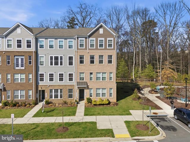 10418 JOHN GLENN ST, Lanham, MD 20706
