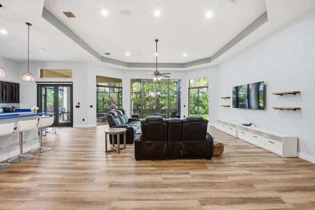 6983 Antinori Lane, Boynton Beach, FL 33437