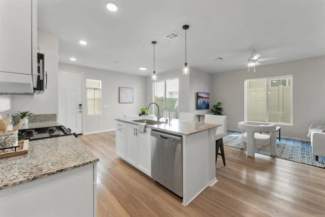 212 Perennial Place, Fallbrook, CA 92028