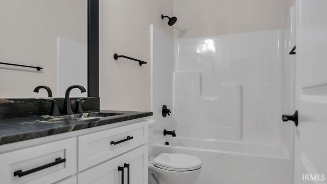 7605 W Julia Drive, Ellettsville, IN 47429