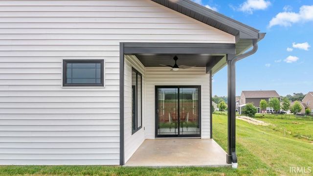 7605 W Julia Drive, Ellettsville, IN 47429
