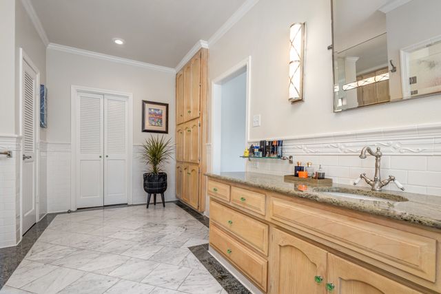 1103 Findlay Drive, Arlington, TX 76012