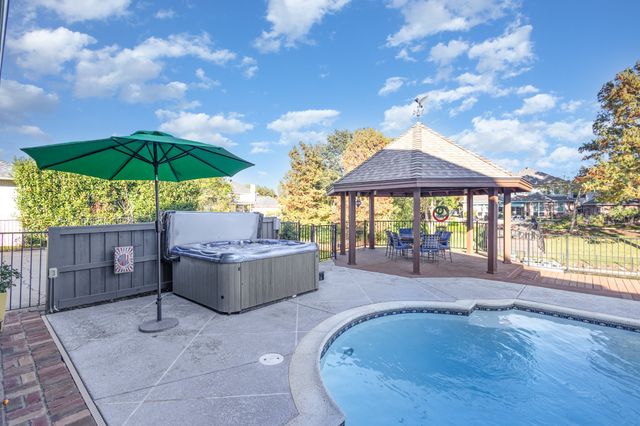 1103 Findlay Drive, Arlington, TX 76012